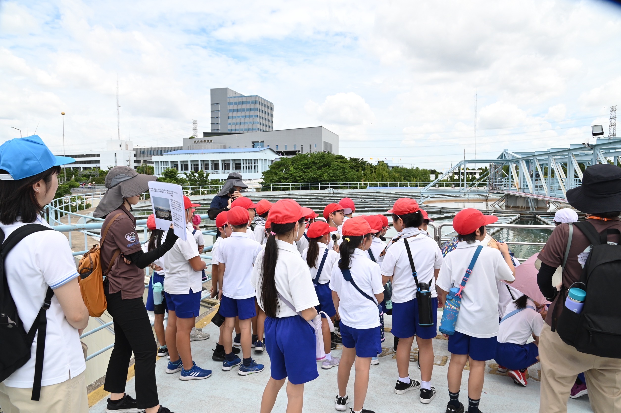 กปน. เปิดบ้านต้อนรับนักเรียน สมาคมไทย – ญี่ปุ่น ศึกษาดูงานกระบวนการผลิตน้ำประปา ณ โรงงานผลิตน้ำบางเขน